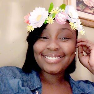 Meet your Posher, Nyloni